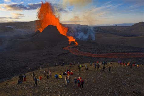 AP PHOTOS: Icelandic volcanic eruption a 'wonder of nature' | AP News