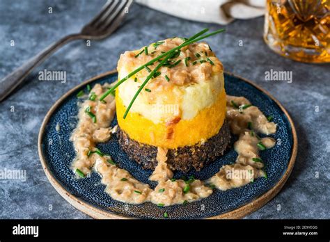 Haggis Neeps And Tatties Schottisches Nationalgericht - Rezepte Suchen