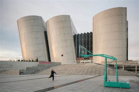 Ordos, China's largest ghost town - the abandoned city that's an ...