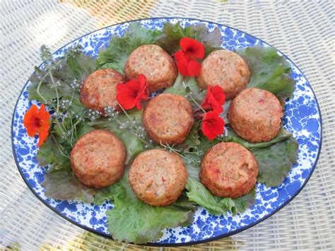 Maine Lobster Cakes Recipe - Cheryl Wixson's KitchenCheryl Wixson's ...