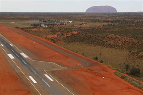 Alice Springs & Ayers Rock Airport