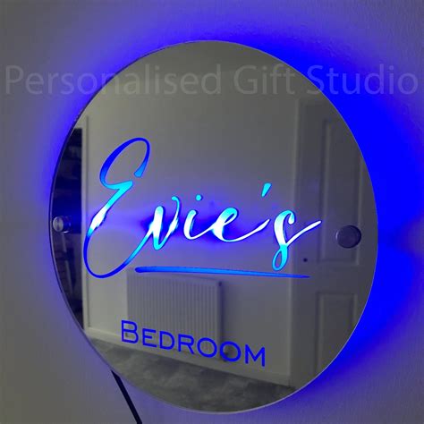 Personalised Name Mirror - Light Up Circle Mirror – Personalised Gift Studio