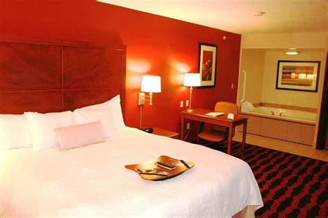 Discount Coupon for Hampton Inn & Suites East Lansing Okemos in Okemos, Michigan - Save Money!