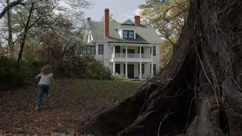 The Conjuring House Inside / 2016's Most Iconic Horror Houses - The conjuring house went on ...