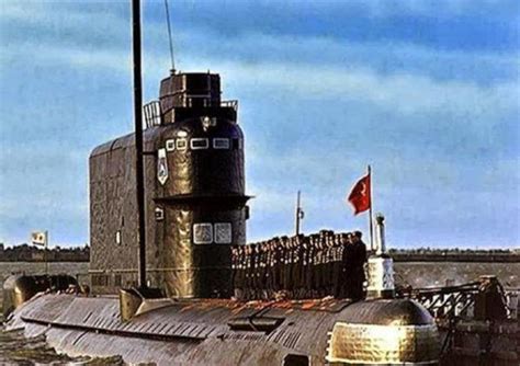 De Cómo la CIA le Robó un Submarino a Los Soviéticos en 1974 - SobreHistoria.com