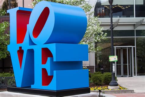 Creator of 'LOVE' sculpture, Robert Indiana, dead at 89 - The ...