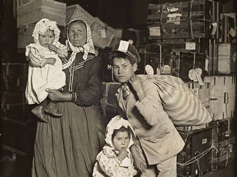 Ellis Island immigrants: Photographer Lewis Hine's pictures of Jews, Italians, Greeks, Poles ...