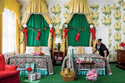 15 Best Christmas Resorts In The South For A Merry Getaway