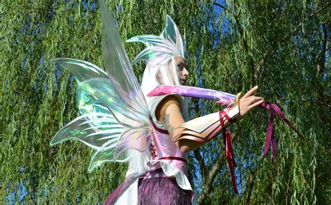 How to Make Fairy Wings for Cosplay and Costumes | Cosplay Central