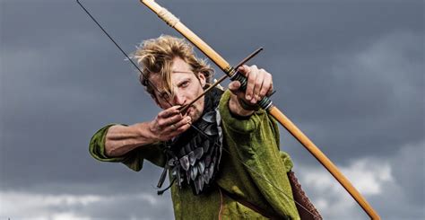 The Longbow: Its Rise and Dominance - It Totally Changed Medieval ...