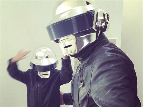 DAFT PUNK Helmet For Children – Thomas Bangalter Includes Pendant. - Nation Props