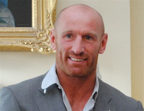 Ex Welsh Rugby Player Gareth Thomas Reveals HIV Positive Status - express Magazine