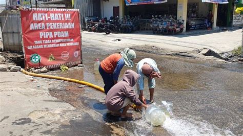 Air PDAM Bekasi Mati Seminggu, Cindy 15 Kali Bolak-Balik Ambil Air Galian Pipa | kumparan.com