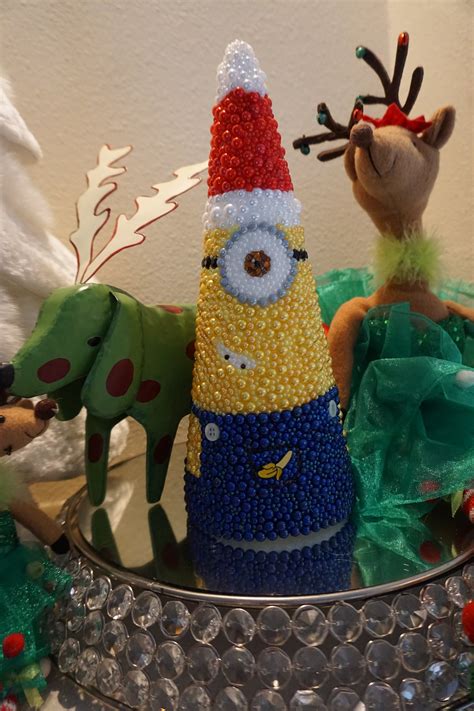 Venta Minions Sparkly Tabletop Christmas Tree | Etsy