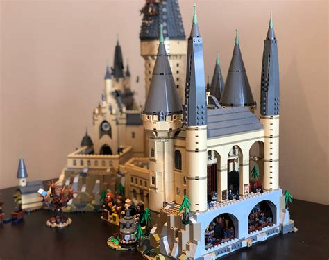 Review: building the epic 6000-piece Hogwarts Castle LEGO — Harry Potter Fan Zone
