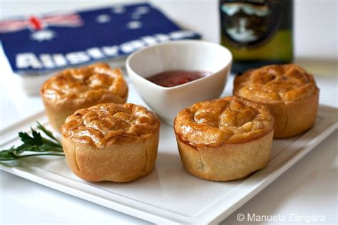 Mini Meat Pies | Yummy snacks, Meat pie recipe, Aussie food