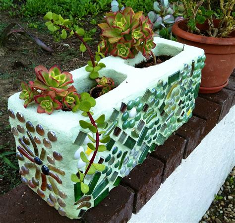 28 Best Ways to Use Cinder Blocks - Ideas and Designs for 2020