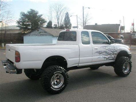 stephisetcoun: toyota tacoma lifted for sale