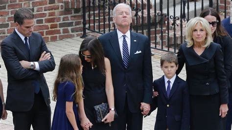 After son's death, Biden not ruling out 2016 bid - CNNPolitics