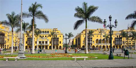 Central Lima — Strolling Earth