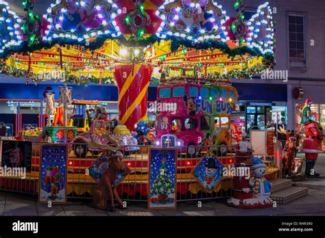 Merry go round night hi-res stock photography and images - Alamy