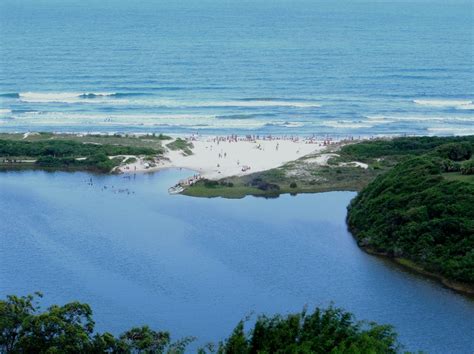 SANTA CATARINA / BRAZIL: PRAIA DO ROSA / SANTA CATARINA / BRAZIL