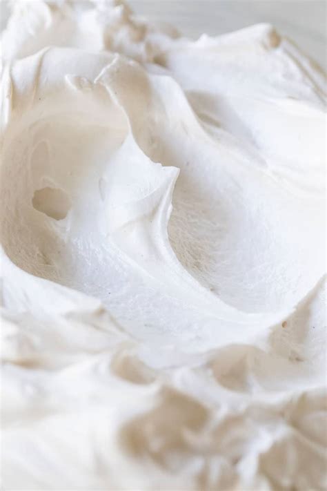 How to Make Marshmallow Fluff - Sugar and Charm