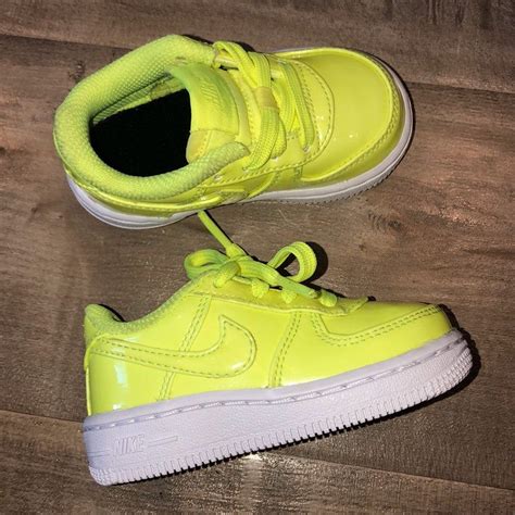 EUC Nike Air Force 1 neon kids baby 5 on Mercari | Custom baby shoes, Cute baby shoes, Baby girl ...