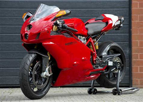 Ducati 999 Wallpaper