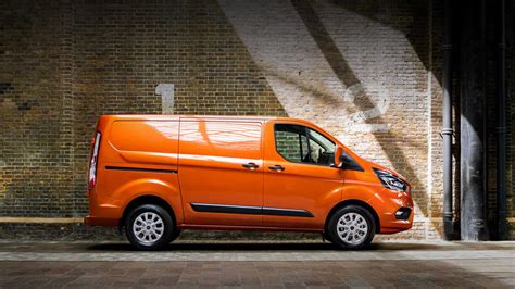 Ford Transit Custom Van - Descubre todas las versiones disponibles | Autovi S.A.