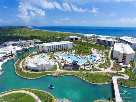 Grand Palladium Costa Mujeres Resort & Spa - All Inclusive in Cancun | Best Rates & Deals on Orbitz