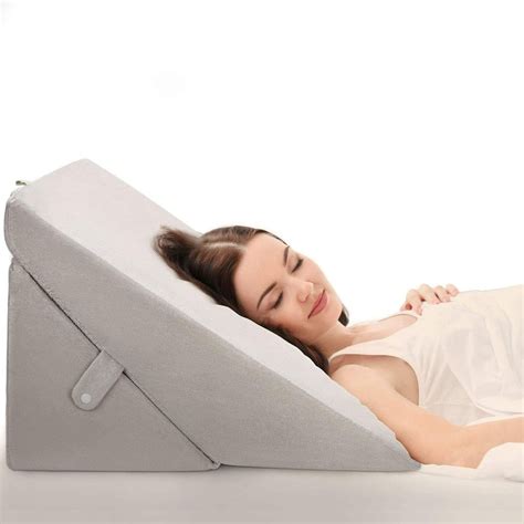 OasisSpace Bed Wedge Pillow, Adjustable 8&12 Inch Folding Memory Foam ...