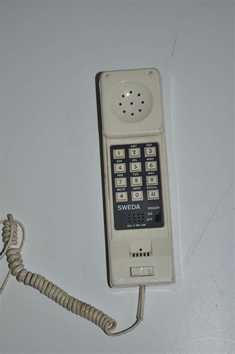 Retro push button phone – PropCo