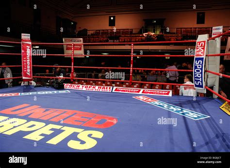 boxing ring Stock Photo - Alamy