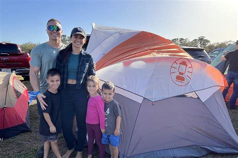 Lakewood Ranch campout becomes a neighborly adventure | Your Observer