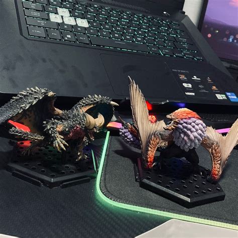 NERGIGANTE & BAZELGEUSE FIGURE BUILDER AS PACK W/ BOX, Hobbies & Toys ...