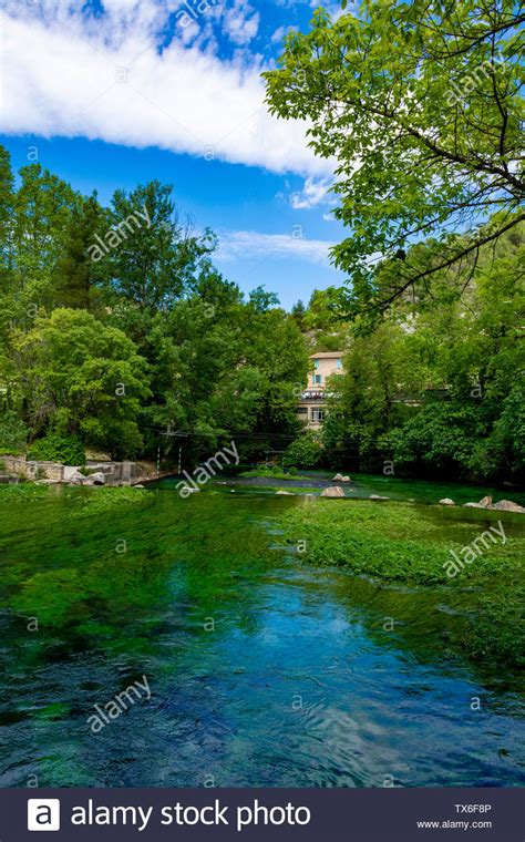 Fontaine de vaucluse petrarch hi-res stock photography and images - Alamy