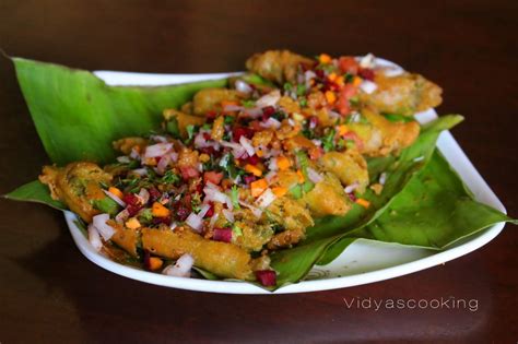 Street Food Series: Mirchi Bajji Recipe ( Milagai Bajji Recipe )