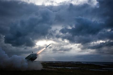 Raytheon completes first AMRAAM-ER missile flight tests from NASAMS air ...