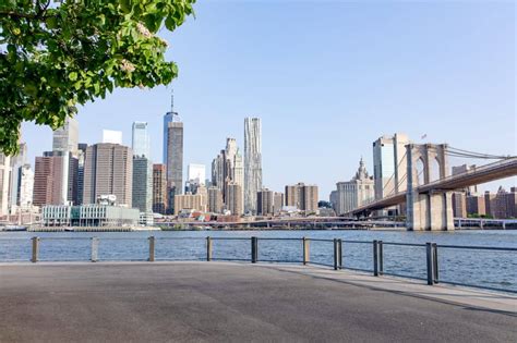 Quick Guide to Brooklyn Bridge Park (Highlights and Best Views) - Roaming the Americas