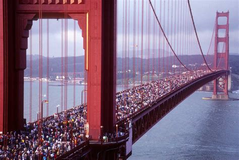 32 years ago, 300,000 people flattened the Golden Gate Bridge