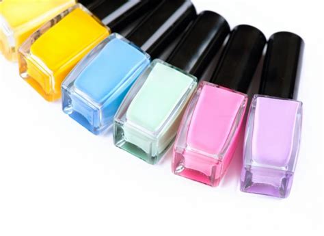 nail-polish-manicure-colorful-nail-polish-bottles.jpg | Lepotica.rs