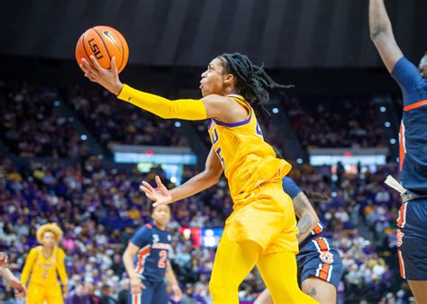 LSU women's basketball score vs. Arkansas: Live updates