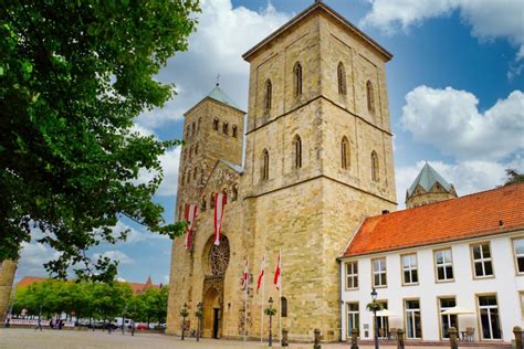 Osnabrück Cathedral - and the legend of the lion poodle