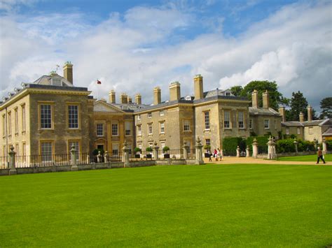 A Tale of Two Cities: Althorp Family Estate