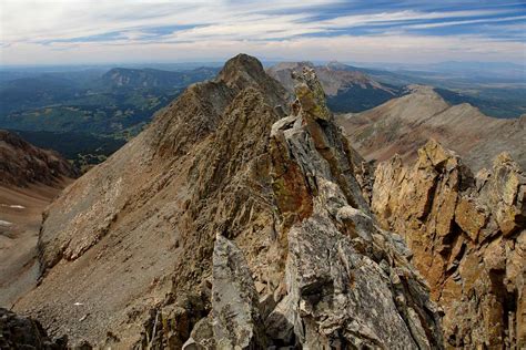 Summit ridge of Mount Wilson: view west : Photos, Diagrams & Topos : SummitPost