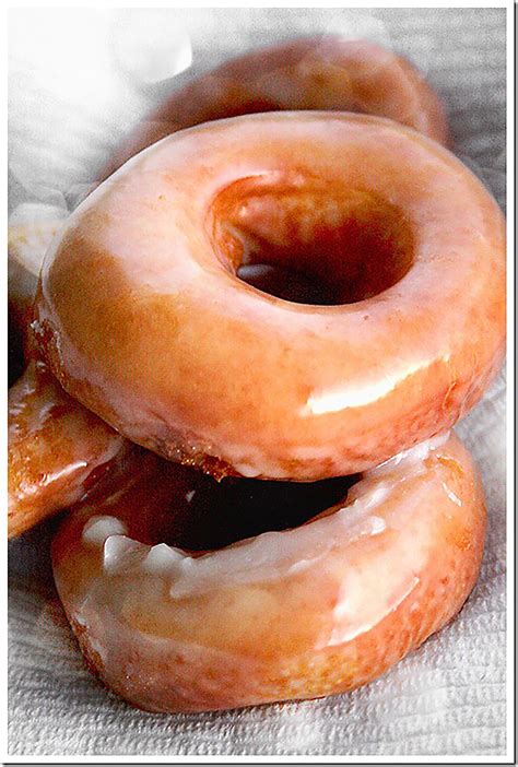 Homemade Glazed Yeast Doughnuts | Red Star Yeast