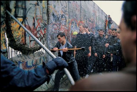 Fall of the Berlin Wall: 31st Anniversary Photos | Image #51 - ABC News