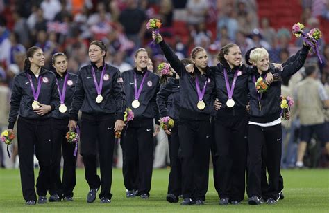 U.S. women's soccer team rejoices after a gold-medal effort against Japan - cleveland.com