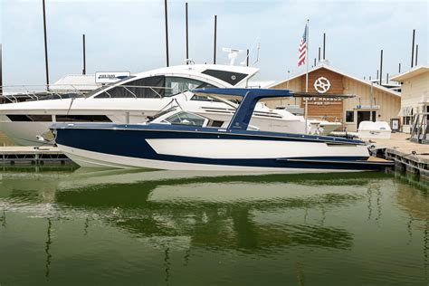 2023 Aviara AV36 Runabout for sale - YachtWorld